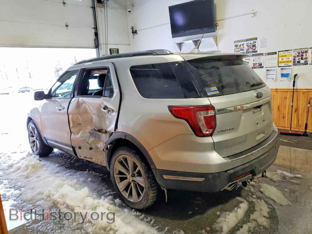 2018 FORD EXPLORER - VIN: 1FM5K8F85JGB32915 - Photo 2