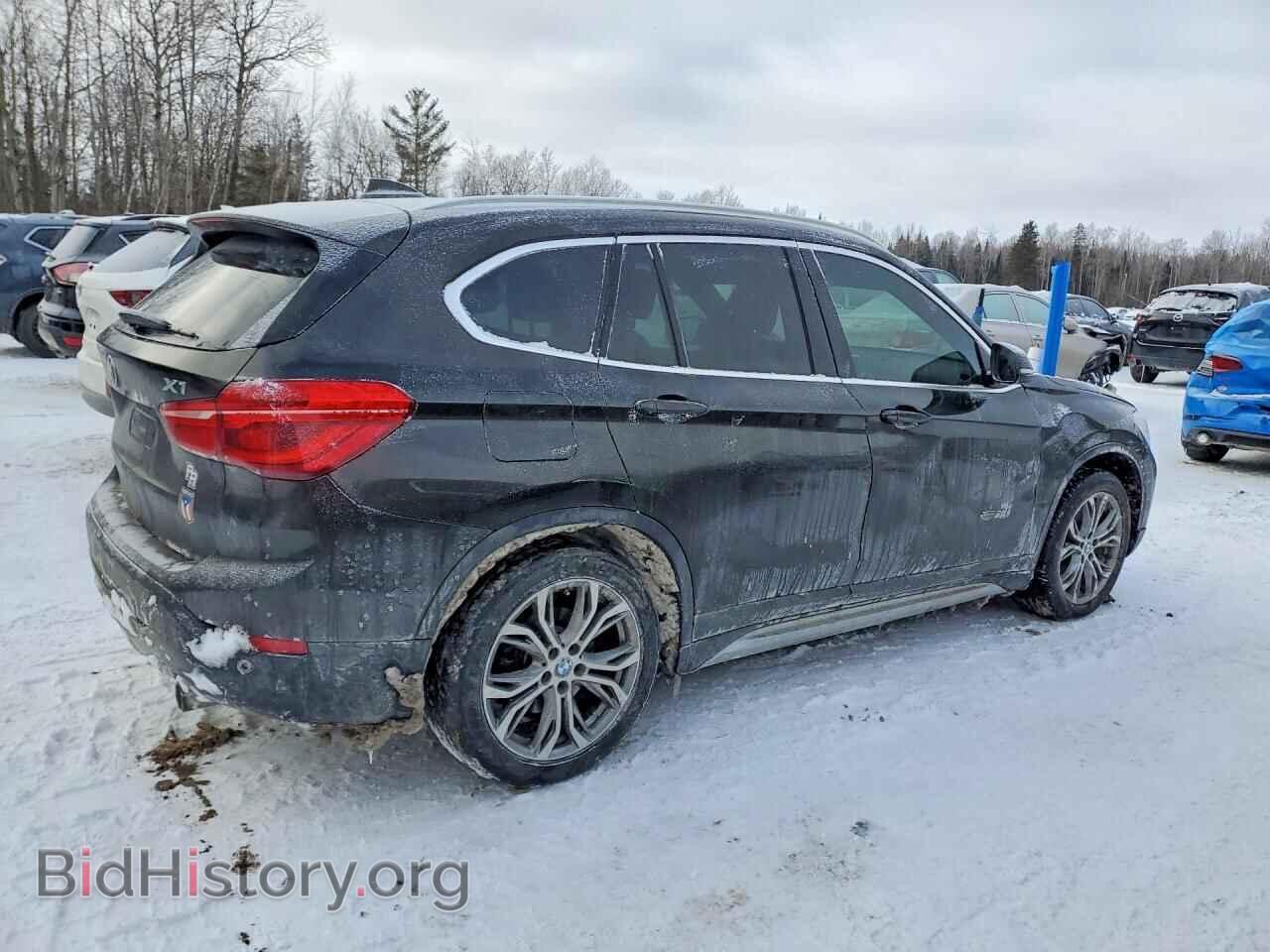 2017 BMW X1 - VIN: WBXHT3C32H5F84665 - Фото 3