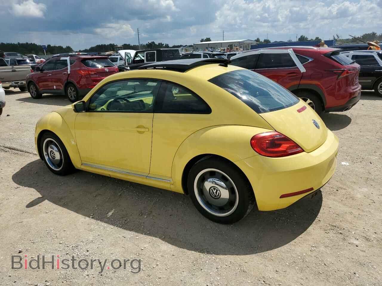 2012 VOLKSWAGEN BEETLE - VIN: 3VWJP7AT0CM637504 - Фото 2