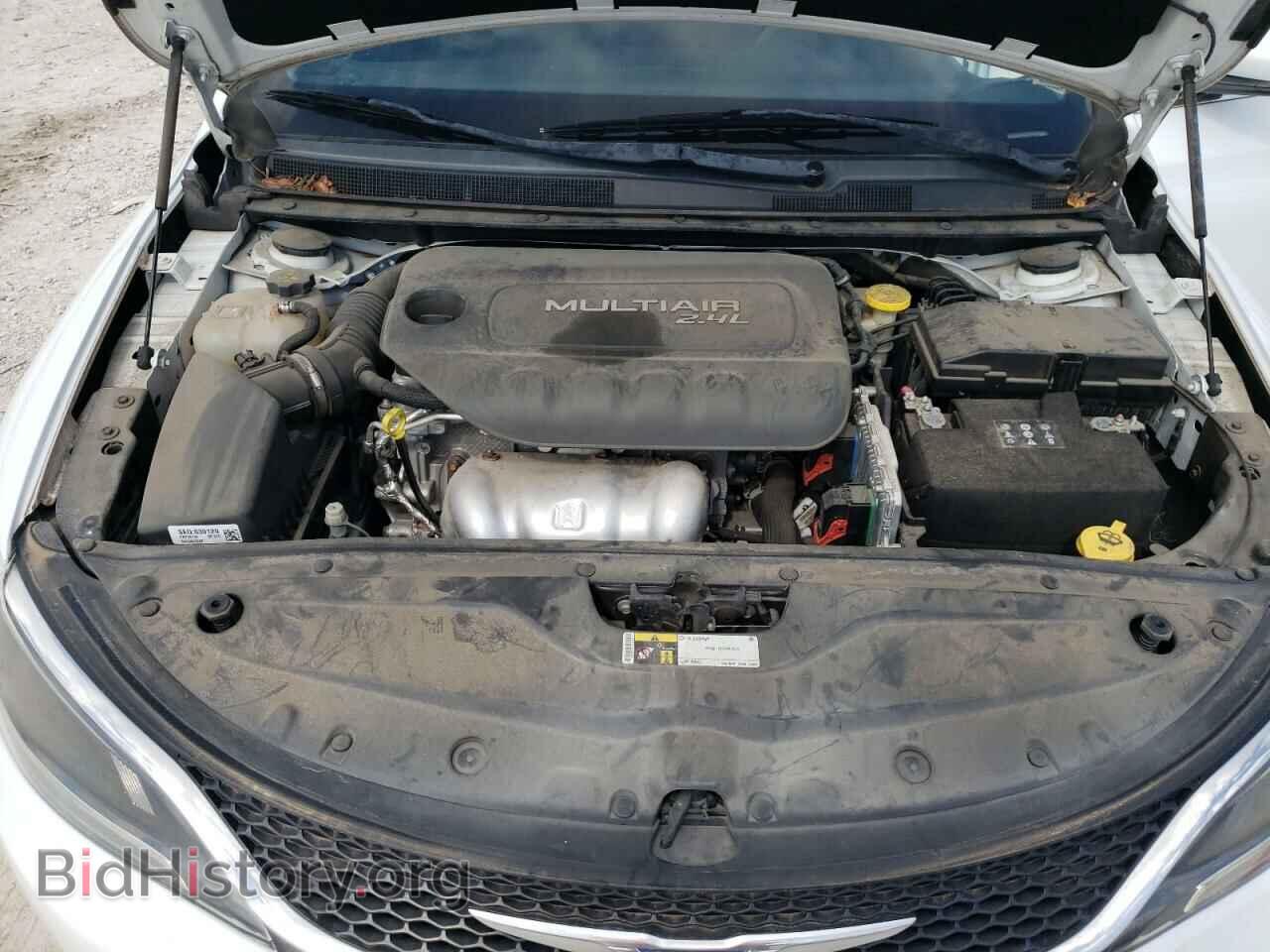 2015 CHRYSLER 200 - VIN: 1C3CCCAB1FN735740 - Фото 11