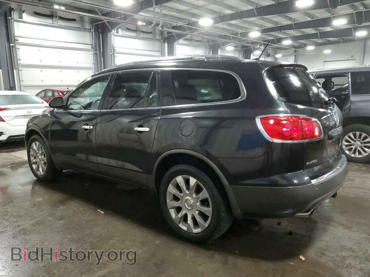 2011 BUICK ENCLAVE - VIN: 5GAKVCED2BJ300810 - Фото 2