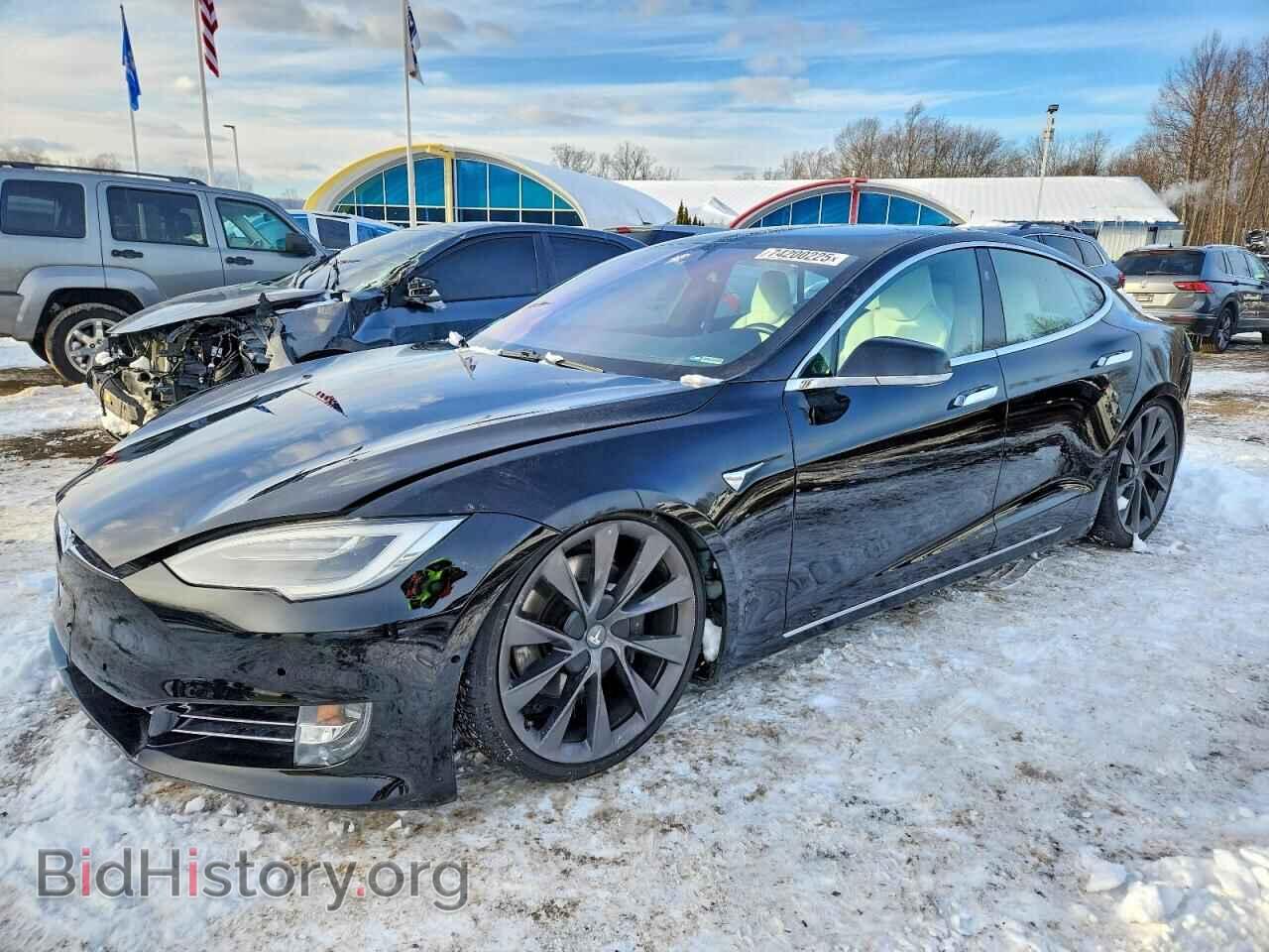 Photo 5YJSA1E22KF306398 - TESLA MODEL S 2019