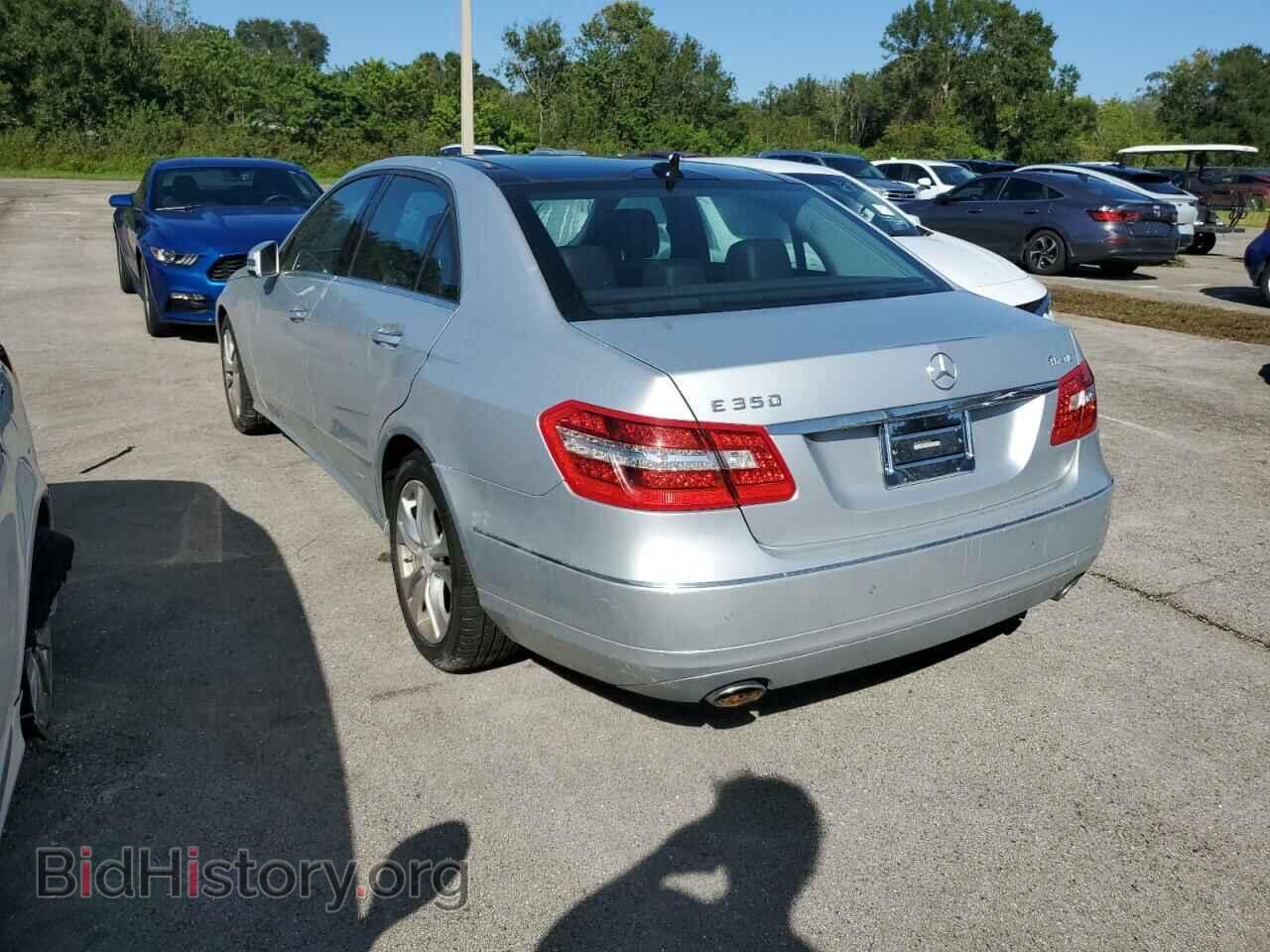 2011 MERCEDES-BENZ E-CLASS - VIN: WDDHF8HB4BA363538 - Фото 2