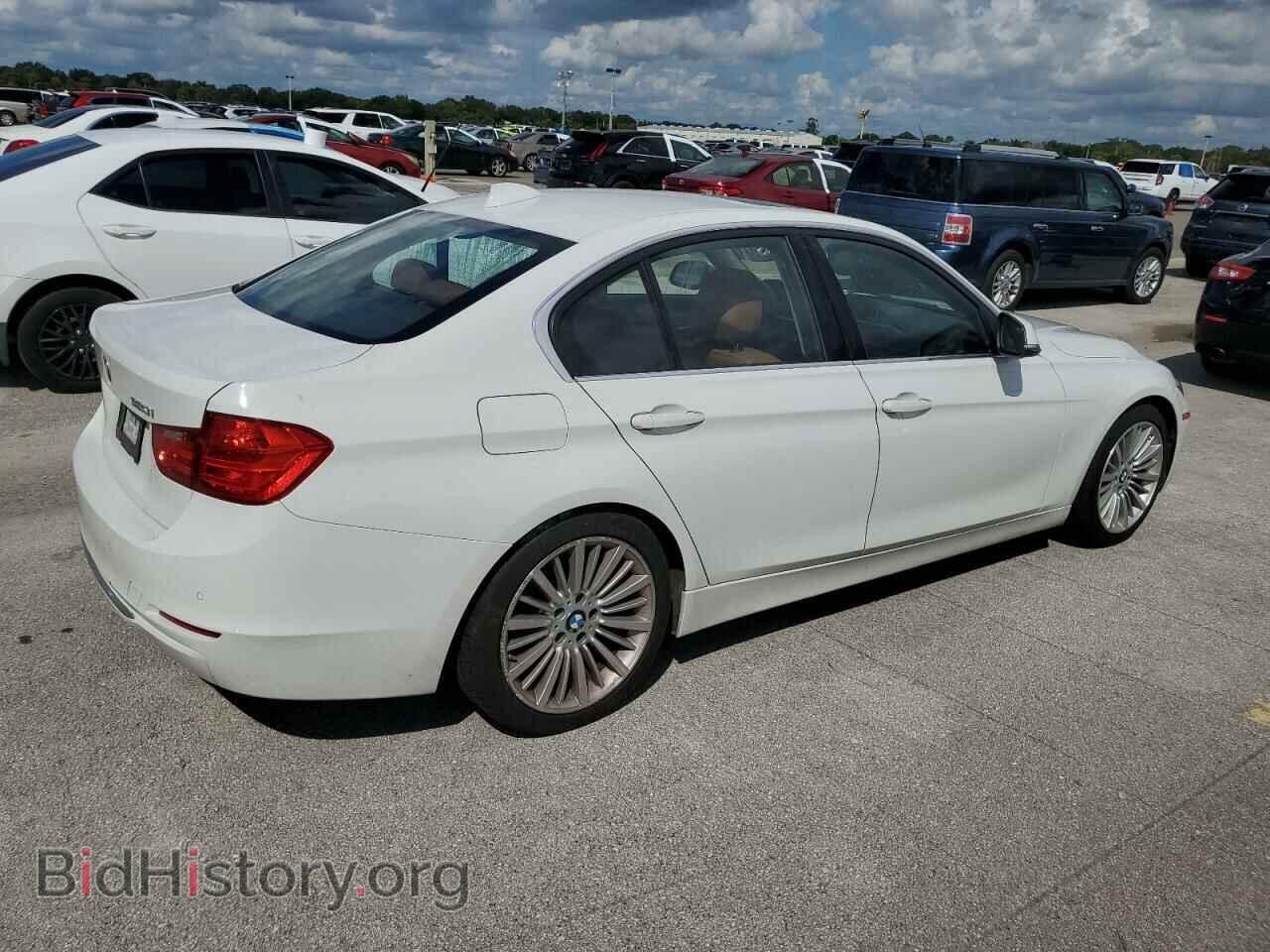 2013 BMW 3 SERIES - VIN: WBA3A5C57DF602246 - Фото 3