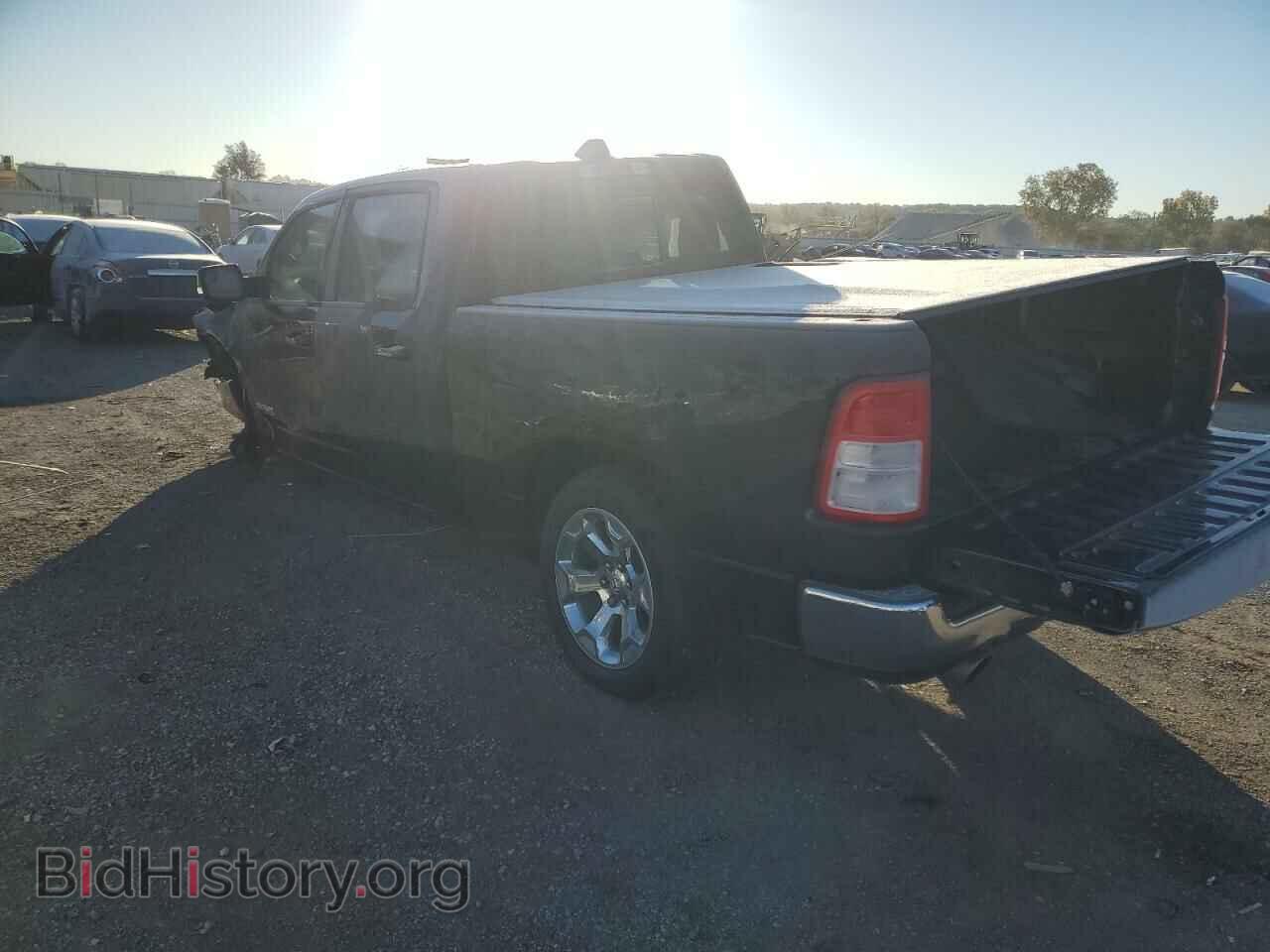 2020 RAM 1500 - VIN: 1C6SRFMT9LN222993 - Фото 2