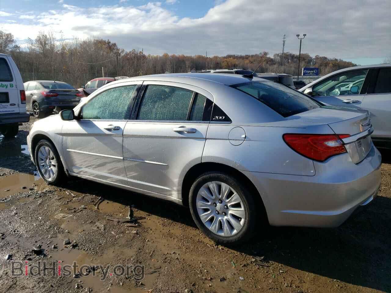 2011 CHRYSLER 200 - VIN: 1C3BC4FBXBN515548 - Фото 2