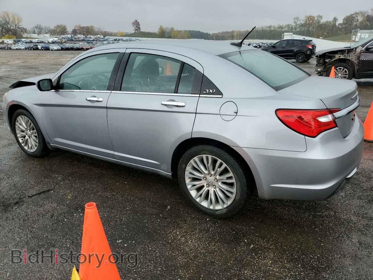 2013 CHRYSLER 200 - VIN: 1C3CCBCG6DN715581 - Фото 2