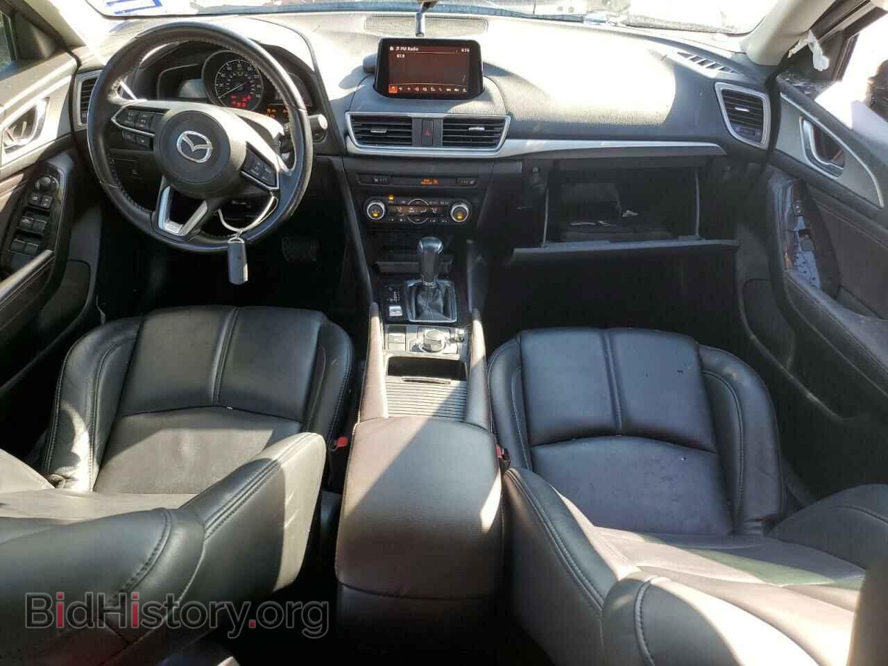 2018 MAZDA 3 - VIN: 3MZBN1V32JM215717 - Фото 8
