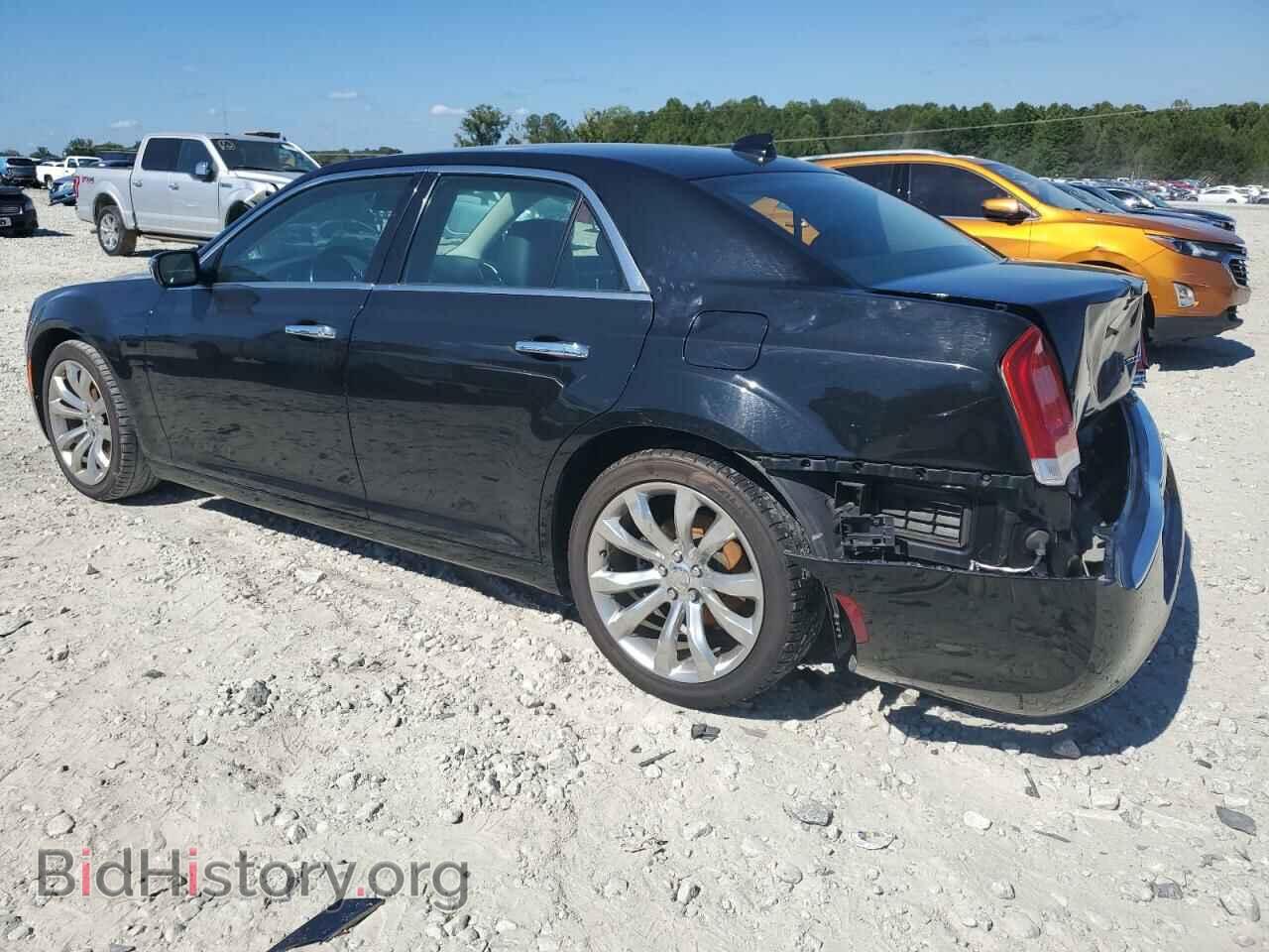 2018 CHRYSLER 300 - VIN: 2C3CCAEG8JH201632 - Фото 2