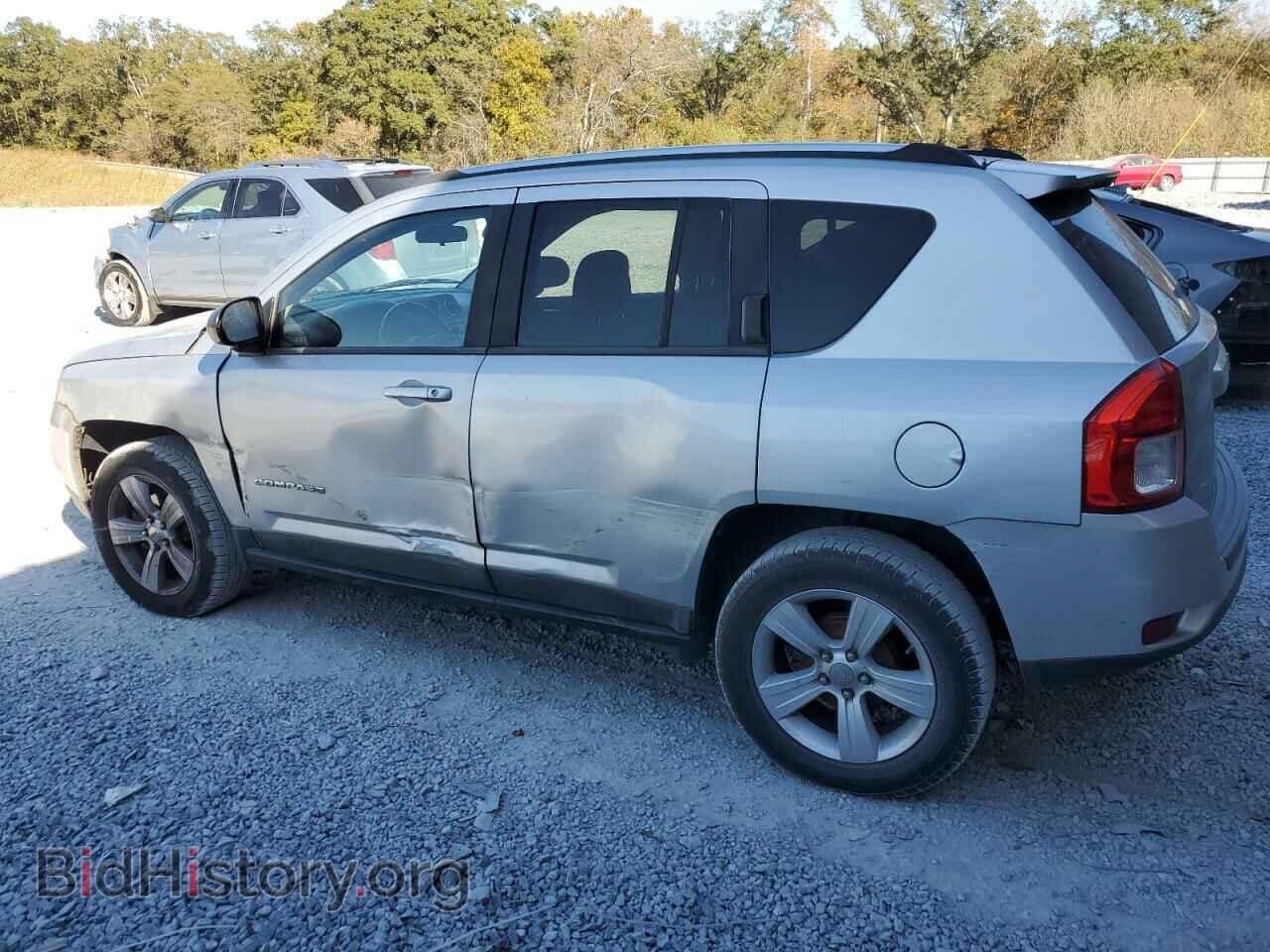 2011 JEEP COMPASS - VIN: 1J4NT1FBXBD189421 - Фото 2