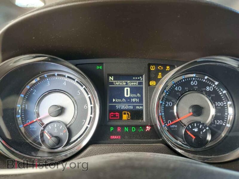 2016 Chrysler MINIVAN (VIN 2C4RC1BG0GR282963) — photo 9 of 14