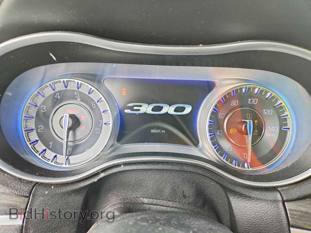 2018 CHRYSLER 300 - VIN: 2C3CCAAG8JH253980 - Фото 9