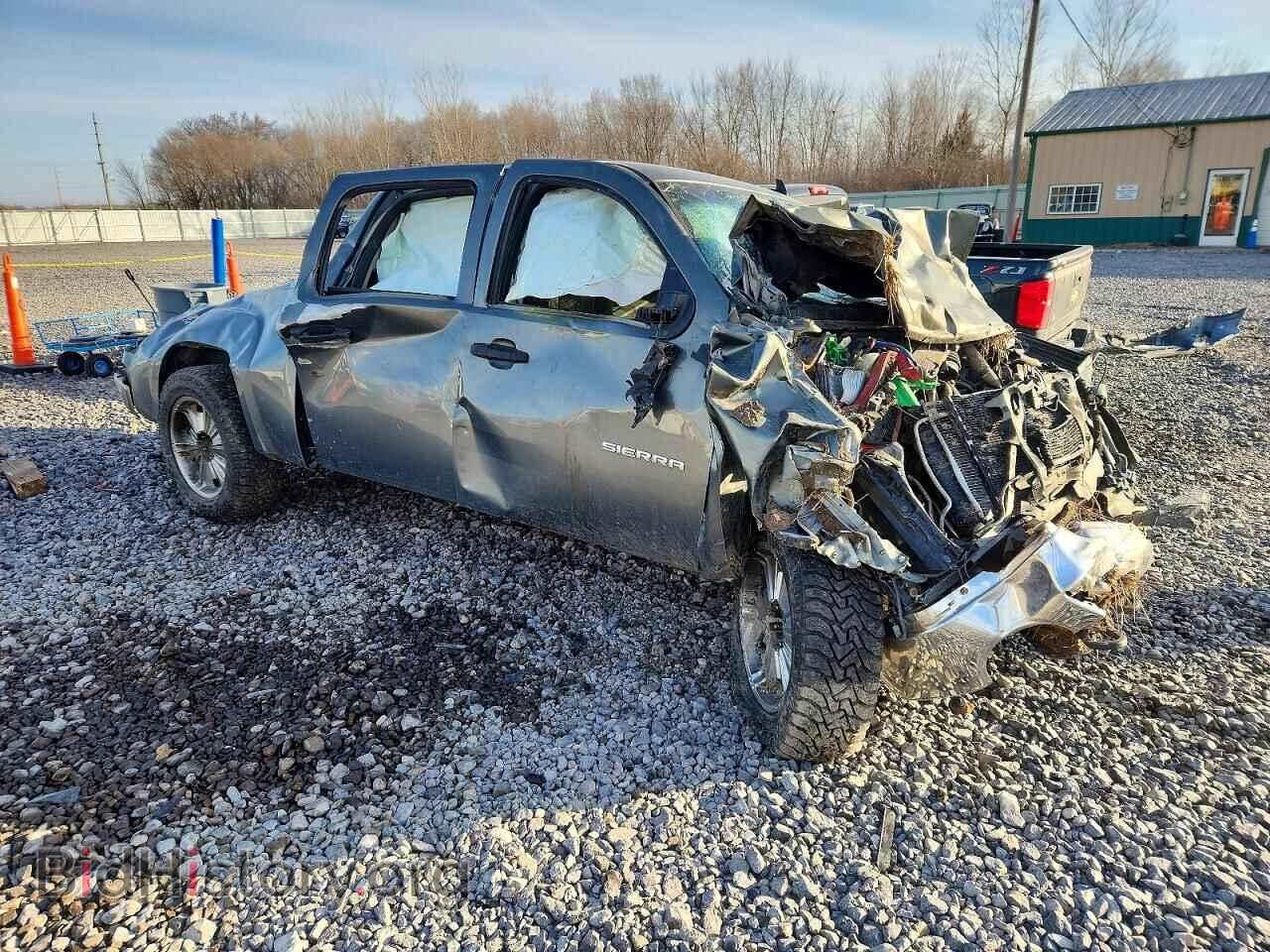 2011 GMC SIERRA - VIN: 3GTP2VE32BG146598 - Фото 4