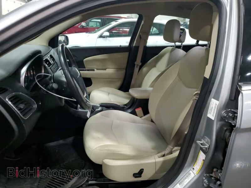 2013 Chrysler 200 (VIN 1C3CCBBB7DN765606) — фото 7 из 12