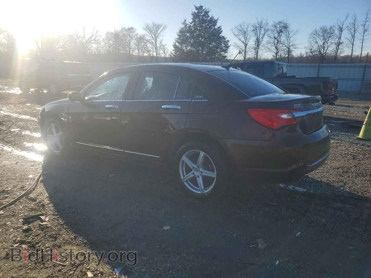 2013 CHRYSLER 200 - VIN: 1C3CCBBB3DN538428 - Фото 2
