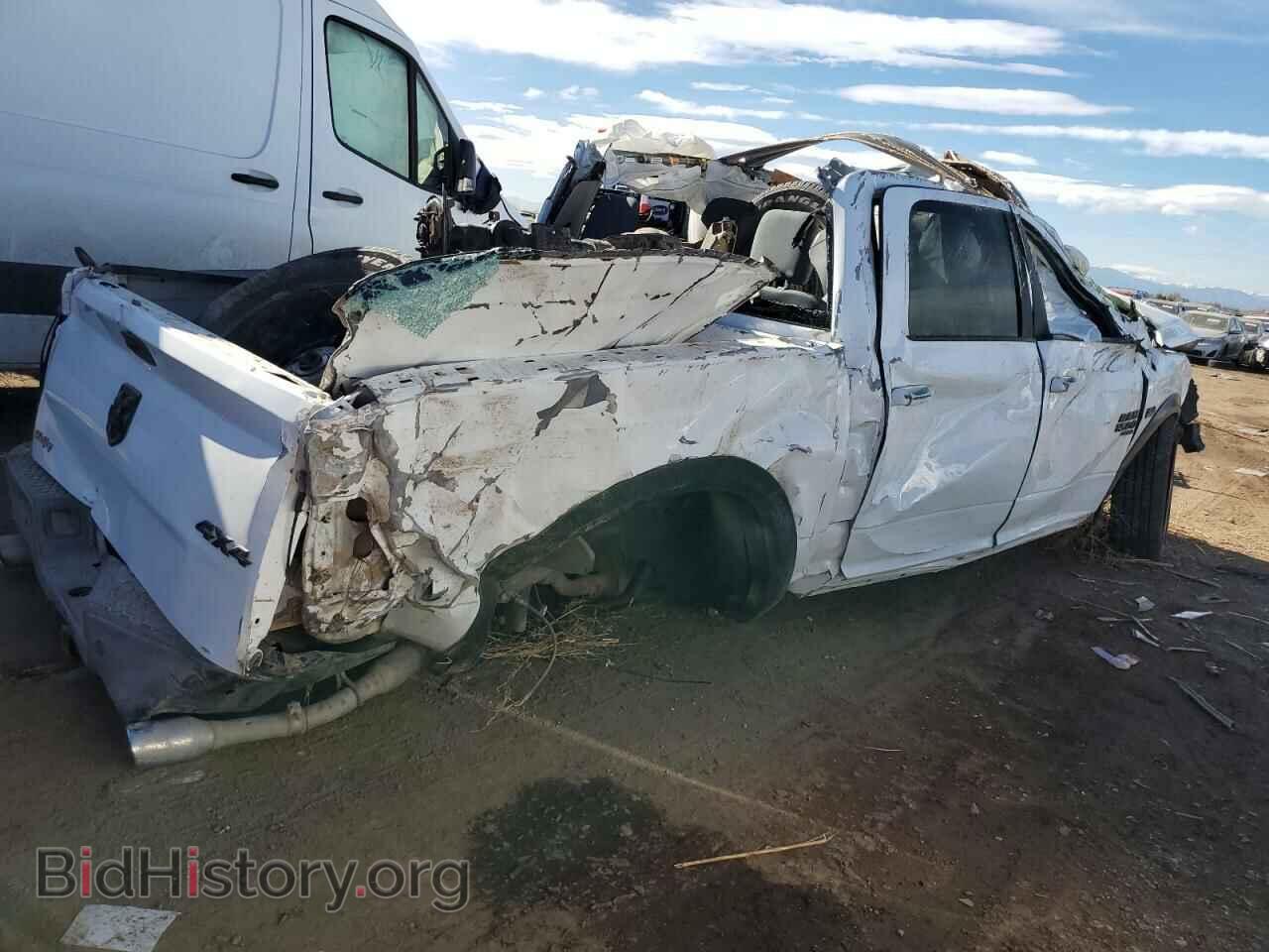2019 RAM 1500 - VIN: 1C6RR7LT1KS731157 - Фото 3