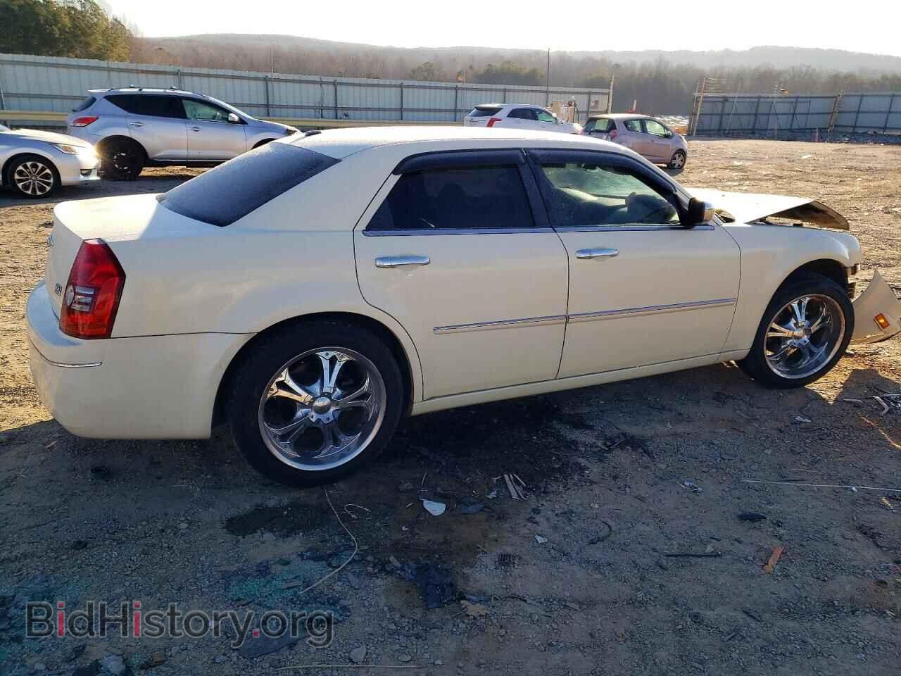 2010 CHRYSLER 300 - VIN: 2C3CA5CV1AH289972 - Фото 3