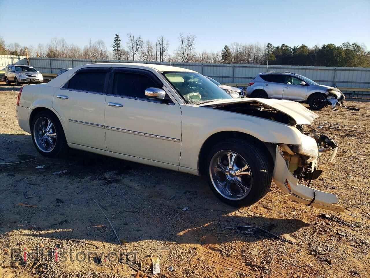 2010 CHRYSLER 300 - VIN: 2C3CA5CV1AH289972 - Фото 4