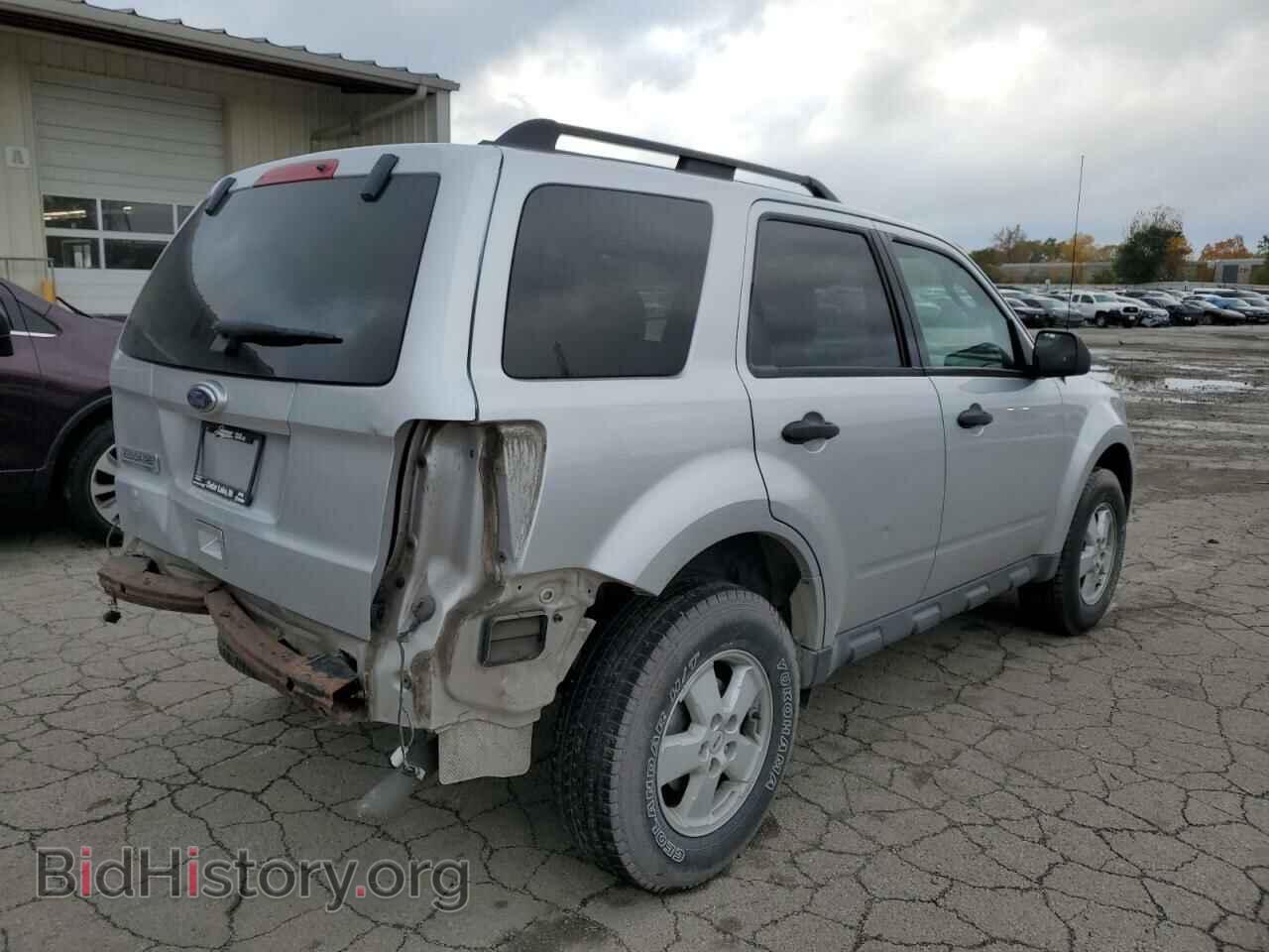 2010 FORD ESCAPE - VIN: 1FMCU0D77AKA03438 - Фото 3