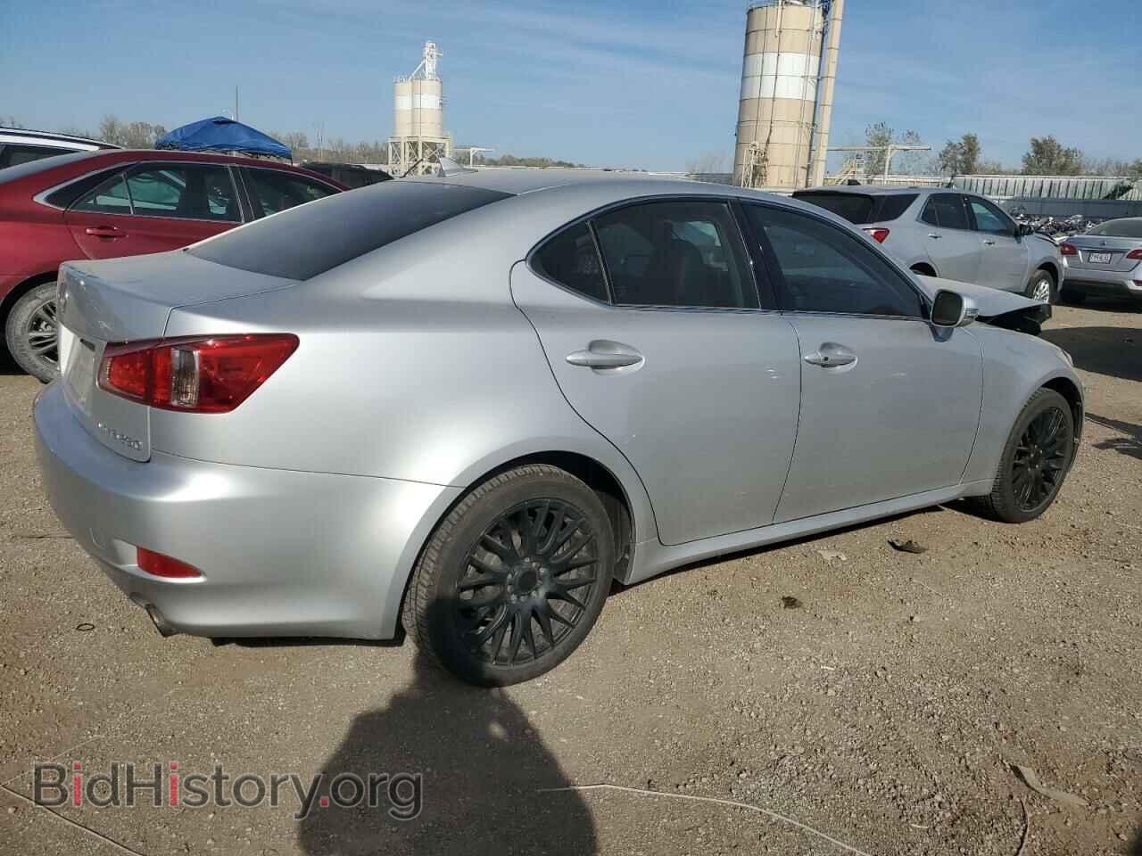 2011 LEXUS IS - VIN: JTHCF5C23B5052720 - Photo 3