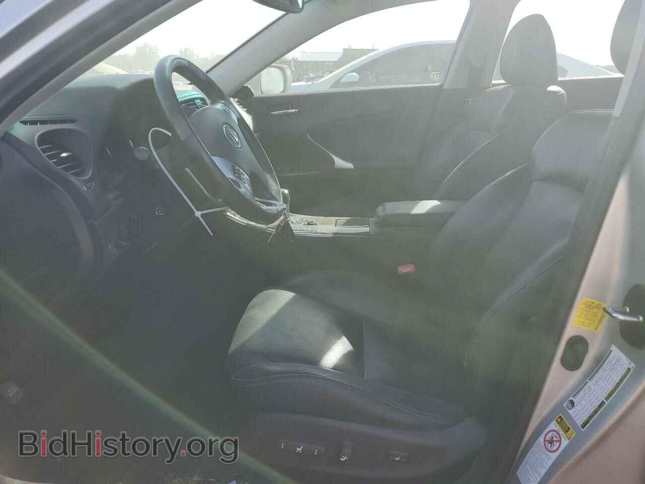 2011 LEXUS IS - VIN: JTHCF5C23B5052720 - Photo 7