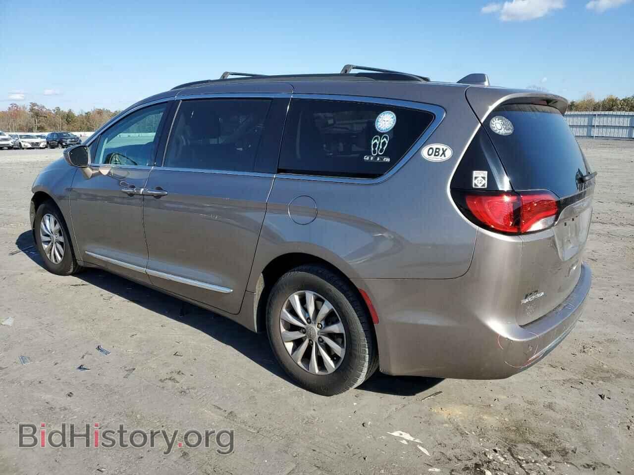 2017 CHRYSLER PACIFICA - VIN: 2C4RC1BG4HR739744 - Photo 2