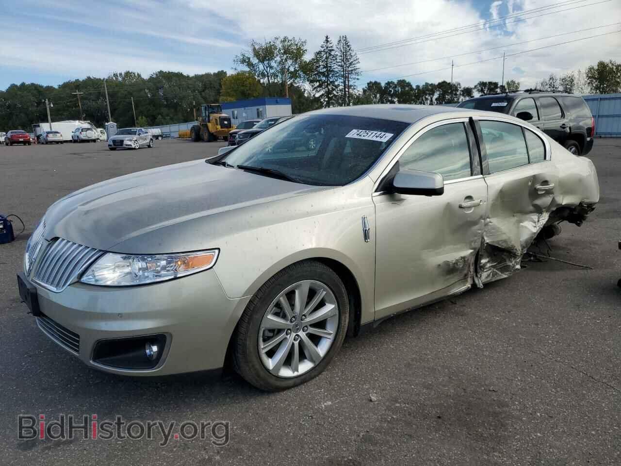 Фотография 1LNHL9FT8BG607107 - LINCOLN MKS 2011