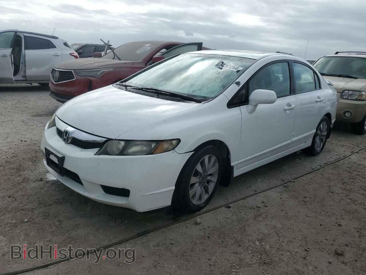 Photo 19XFA1F89AE038992 - HONDA CIVIC 2010
