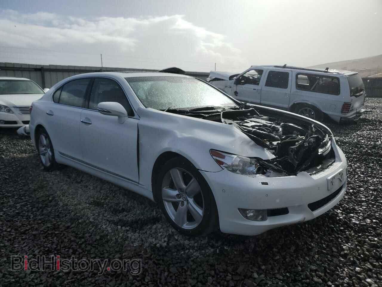 2012 LEXUS LS460 - VIN: JTHGL5EF3C5045777 - Photo 4