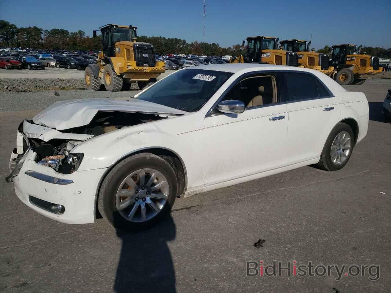 Photo 2C3CA5CG6BH514843 - CHRYSLER 300 2011