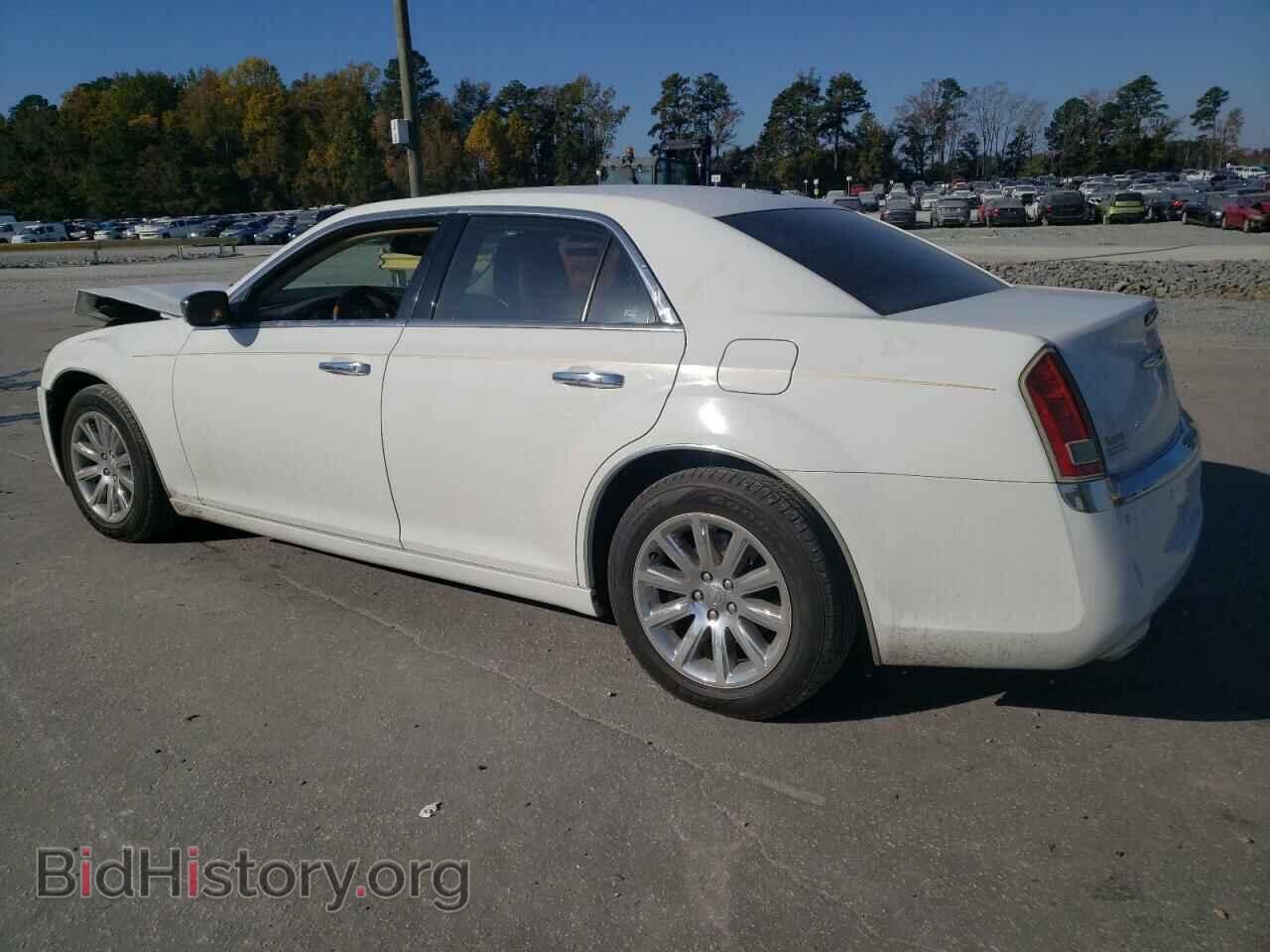 2011 CHRYSLER 300 - VIN: 2C3CA5CG6BH514843 - Фото 2