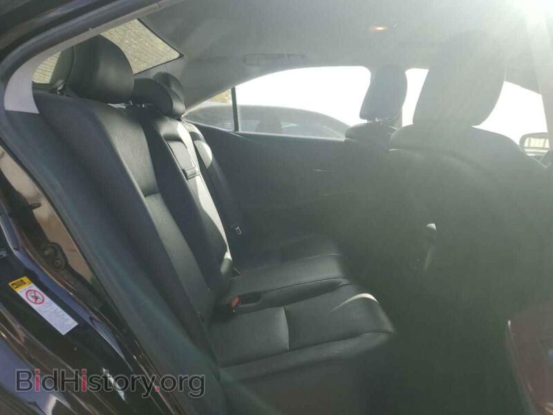 2010 Lexus HS (VIN JTHBB1BA3A2012212) — photo 10 of 12