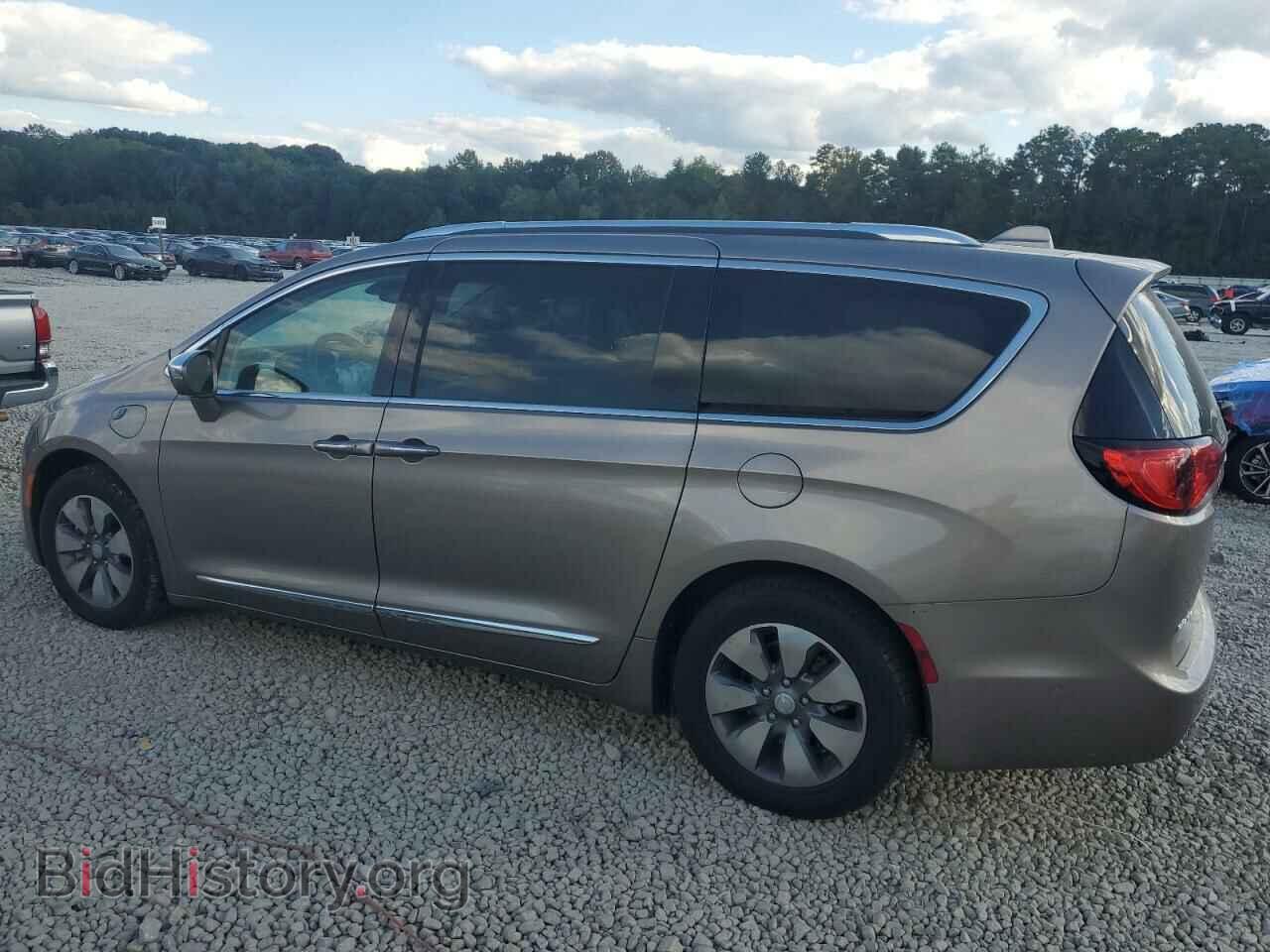 2018 CHRYSLER PACIFICA - VIN: 2C4RC1N73JR133577 - Фото 2