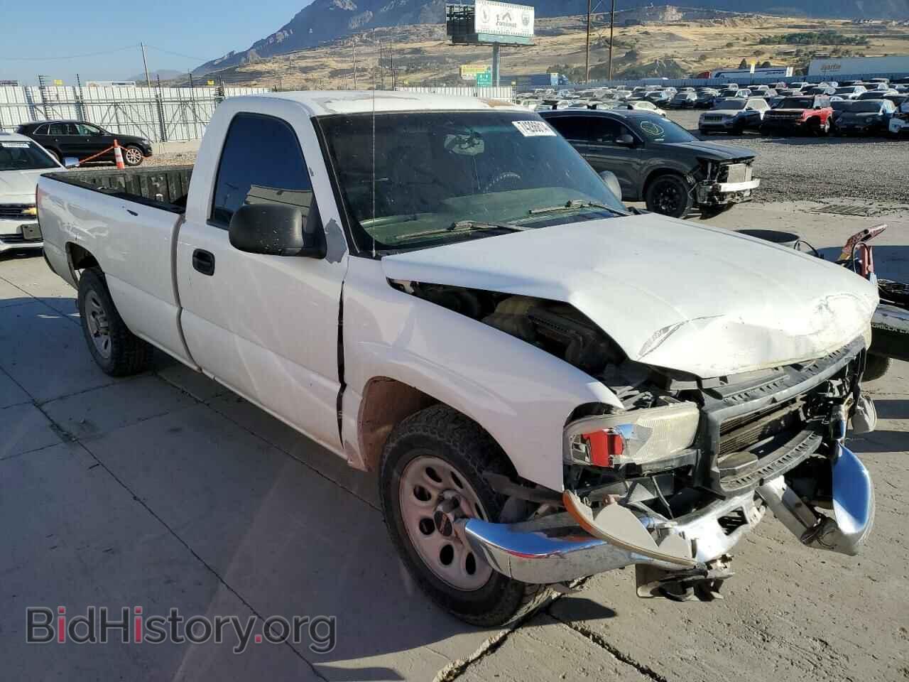 2007 GMC SIERRA - VIN: 3GTEC14X07G233568 - Фото 4