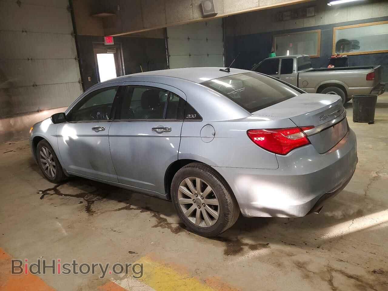 2013 CHRYSLER 200 - VIN: 1C3CCBCG5DN579136 - Фото 2