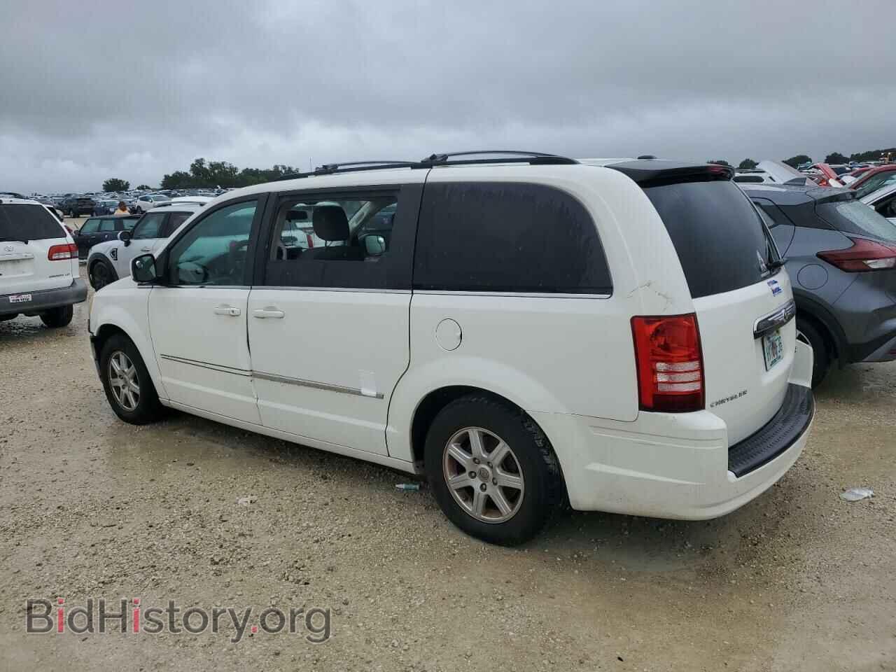 2010 CHRYSLER MINIVAN - VIN: 2A4RR5D19AR141776 - Фото 2