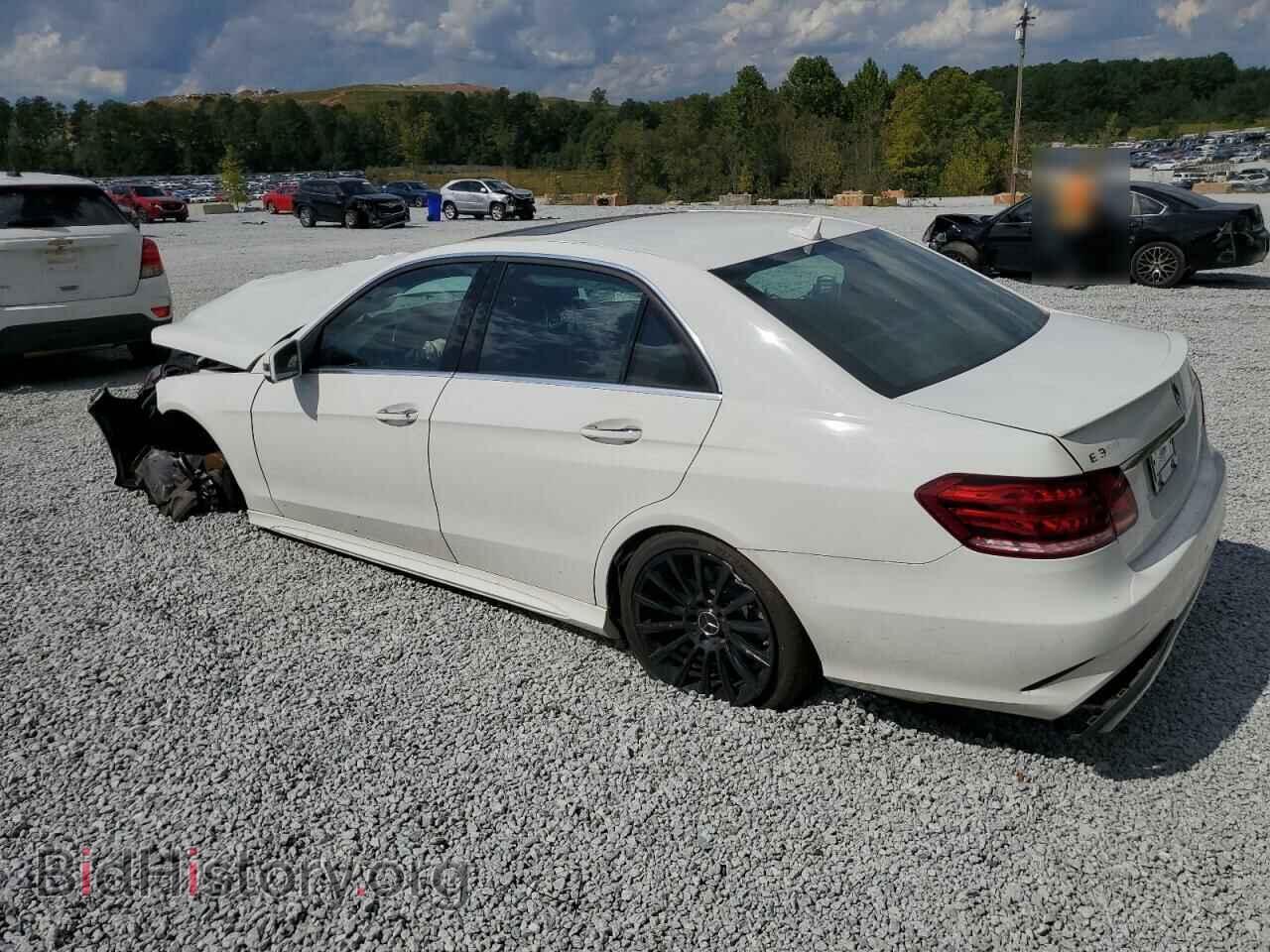 2014 MERCEDES-BENZ E-CLASS - VIN: WDDHF5KB1EB039209 - Фото 2