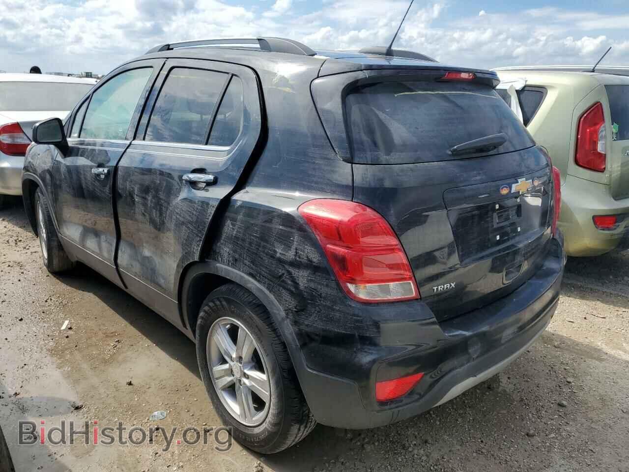 2019 CHEVROLET TRAX - VIN: 3GNCJLSB3KL121306 - Фото 2