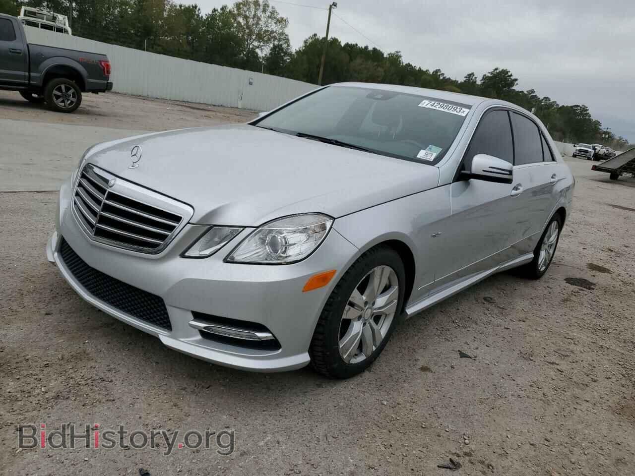 Photo WDDHF2EB7CA548850 - MERCEDES-BENZ E-CLASS 2012