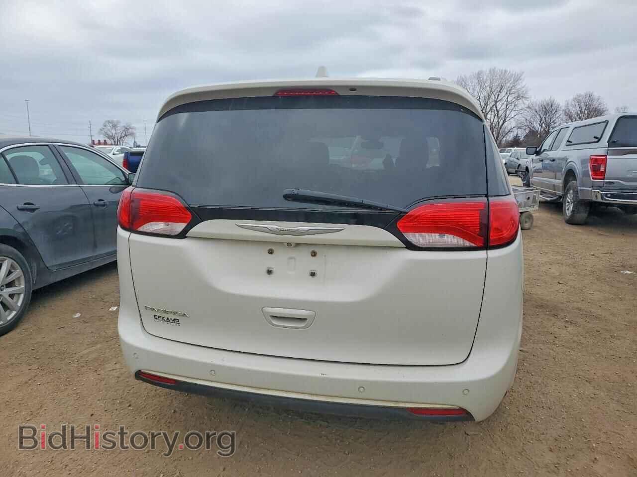 2017 CHRYSLER PACIFICA - VIN: 2C4RC1EG3HR592375 - Фото 6
