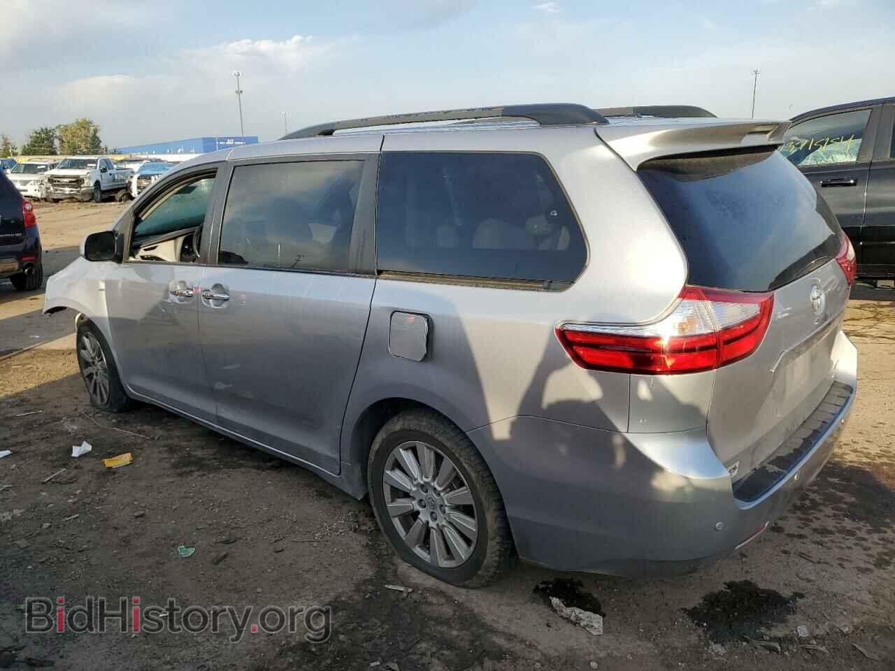 2017 TOYOTA All Models - VIN: 5TDDZ3DC9HS164322 - Фото 2