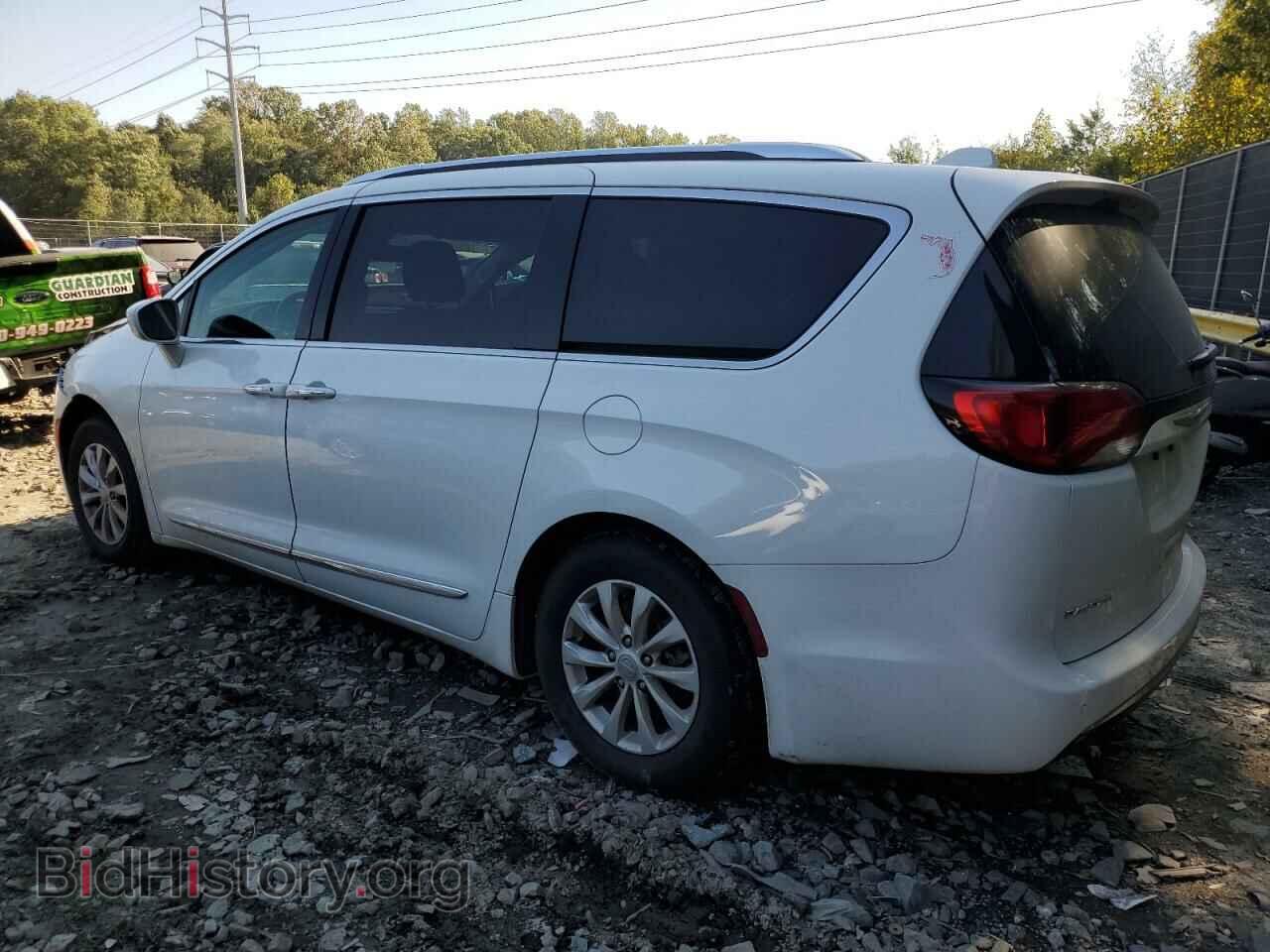 2019 CHRYSLER PACIFICA - VIN: 2C4RC1BG1KR554087 - Фото 2
