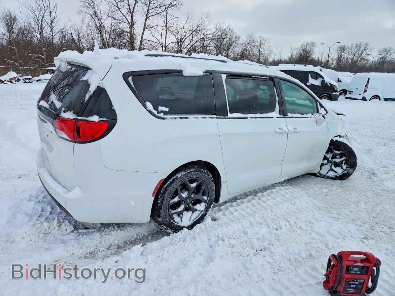 2018 CHRYSLER PACIFICA - VIN: 2C4RC1BG0JR174429 - Фото 3