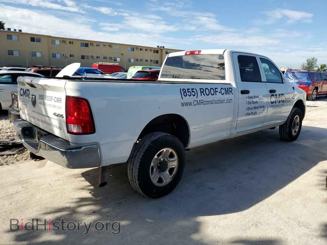 2017 RAM All Models - VIN: 3C6UR5HJ2HG540322 - Photo 3
