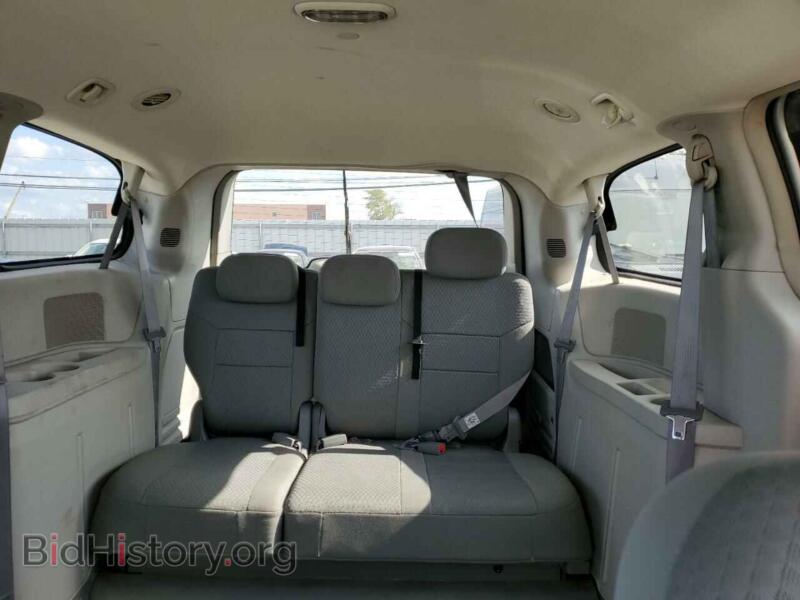 2010 Chrysler MINIVAN (VIN 2A4RR4DE8AR213225) — фото 10 из 13