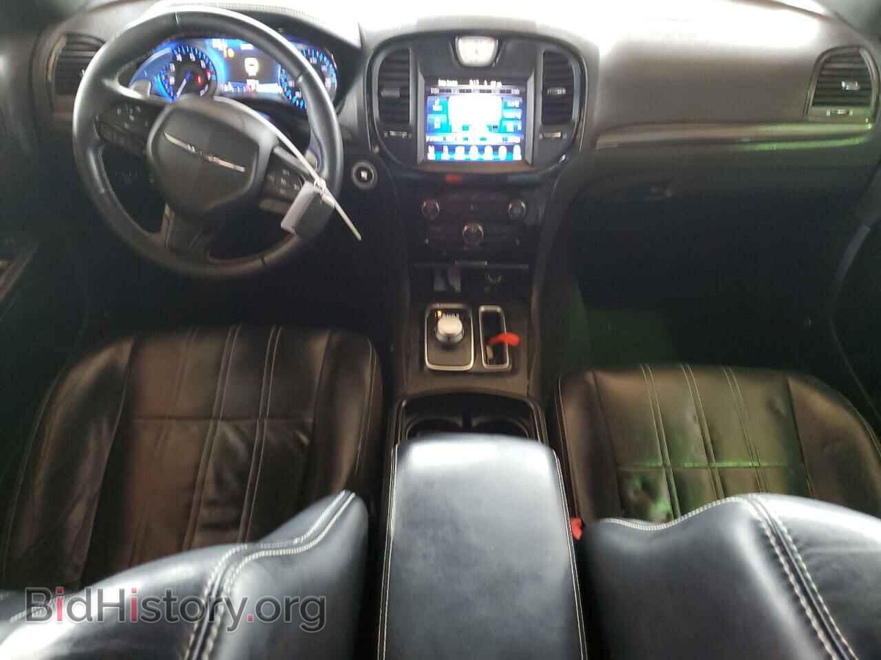 2016 CHRYSLER 300 - VIN: 2C3CCAGG1GH270295 - Фото 8