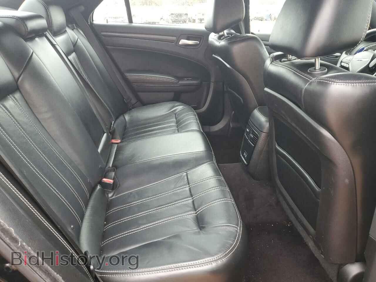 2016 CHRYSLER 300 - VIN: 2C3CCAGG1GH270295 - Фото 10