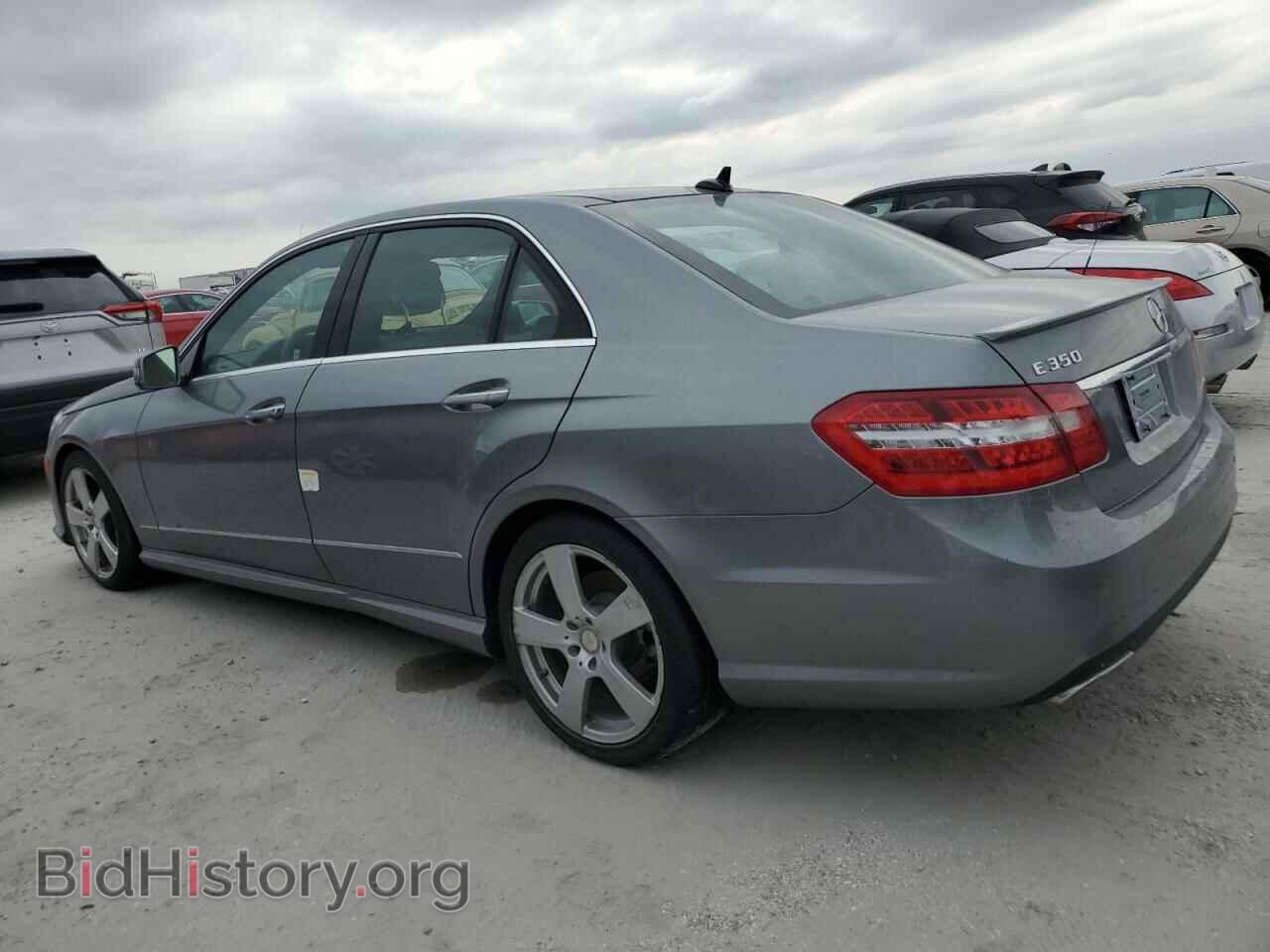 2011 MERCEDES-BENZ E-CLASS - VIN: WDDHF5GB3BA375762 - Фото 2