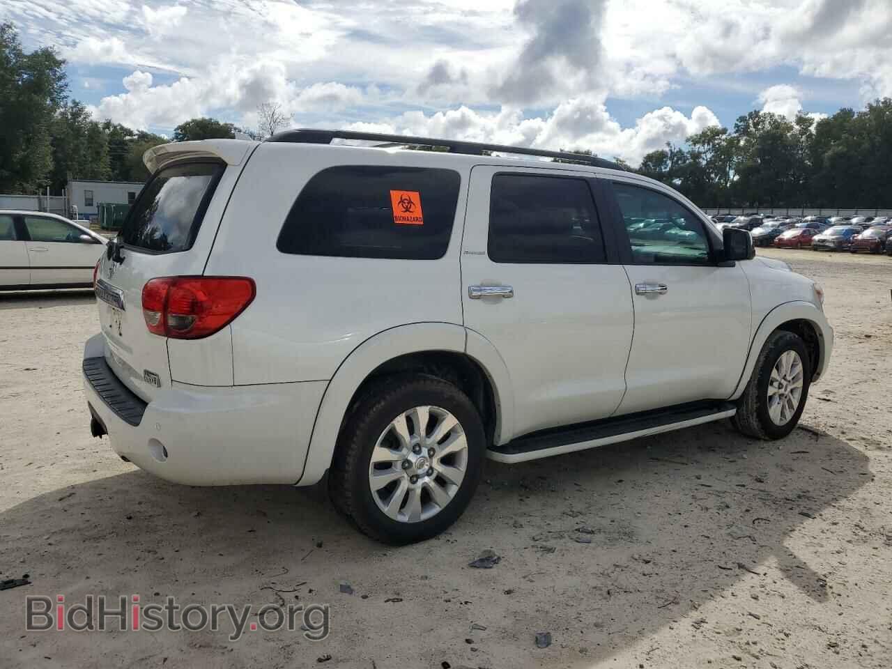 2011 TOYOTA SEQUOIA - VIN: 5TDYY5G19BS030959 - Фото 3