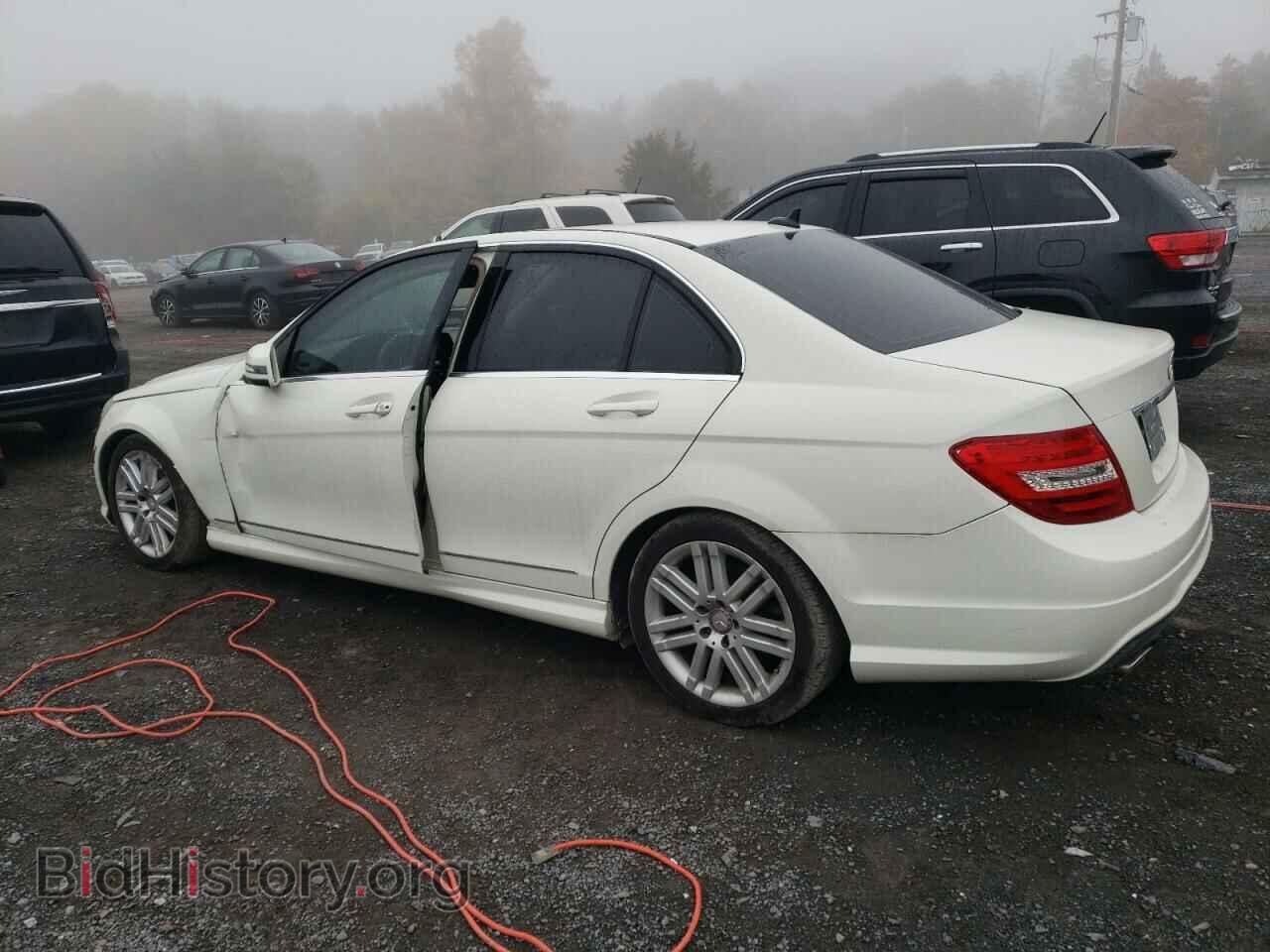 2012 MERCEDES-BENZ C-CLASS - VIN: WDDGF8BB6CA610032 - Фото 2